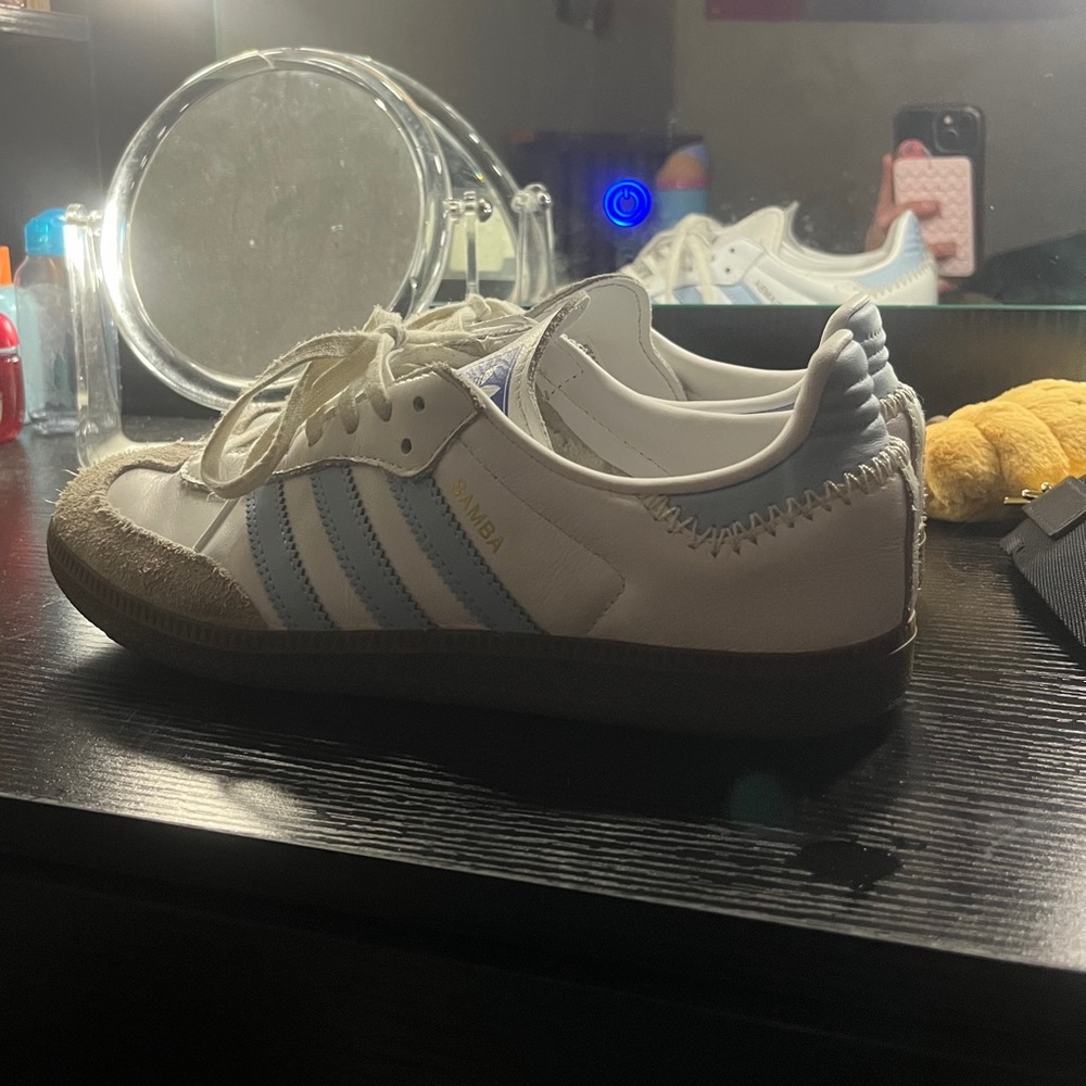Adidas sambas